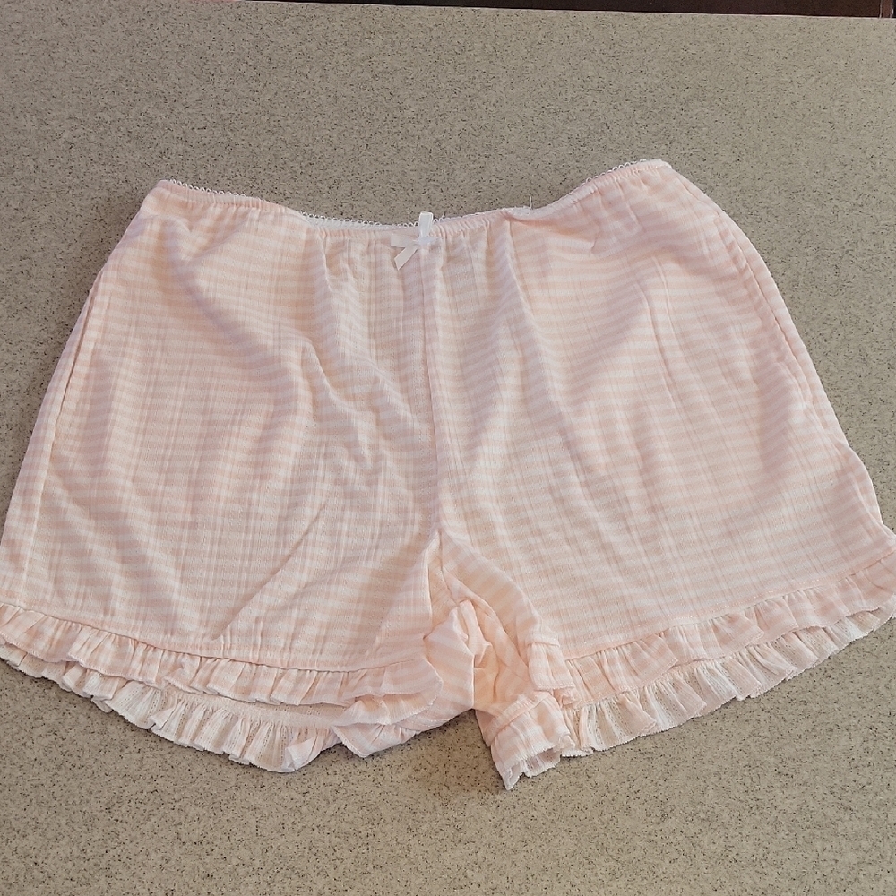 Better Together Women's Pink Ruffled Pajama Shorts Size Small